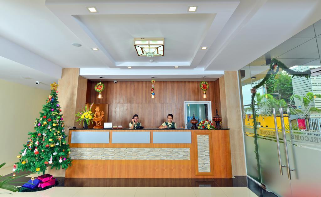 Hotel H Valley Янгон Экстерьер фото