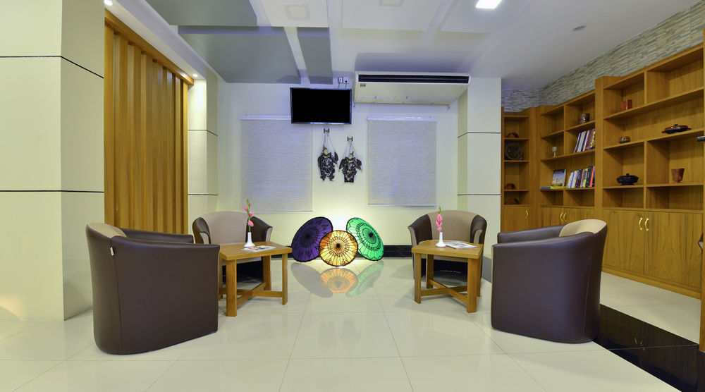 Hotel H Valley Янгон Экстерьер фото